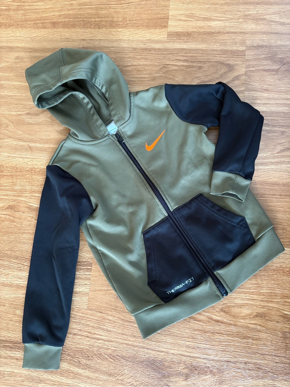 Nike Kids' Olive Green & Black Therma-FIT Full-Zip Hoodie
